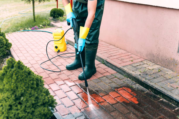 Best Pool Deck Cleaning  in Vaville, CA